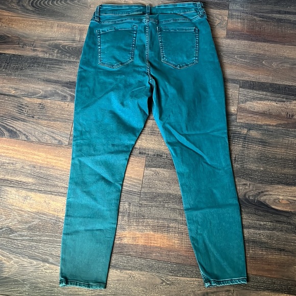 Ava & Viv Denim - Picture 3 of 8